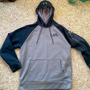 Under Armour Cold Gear Men's Loose Fit Hoodie Sz M Black Sweatshirt Arm Logo